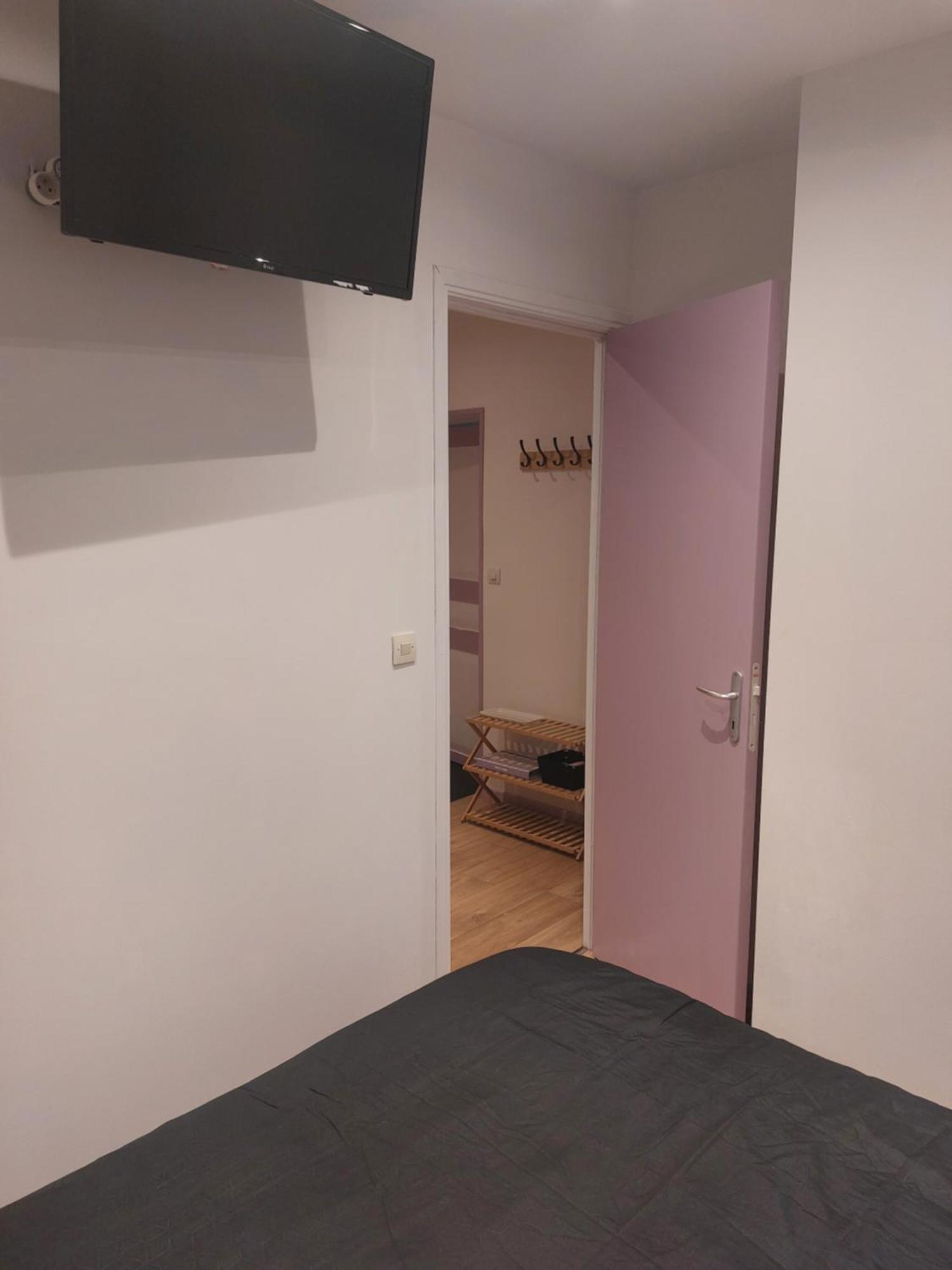 Studio Refait A Neuf Clos Saint Genest Manzat Εξωτερικό φωτογραφία