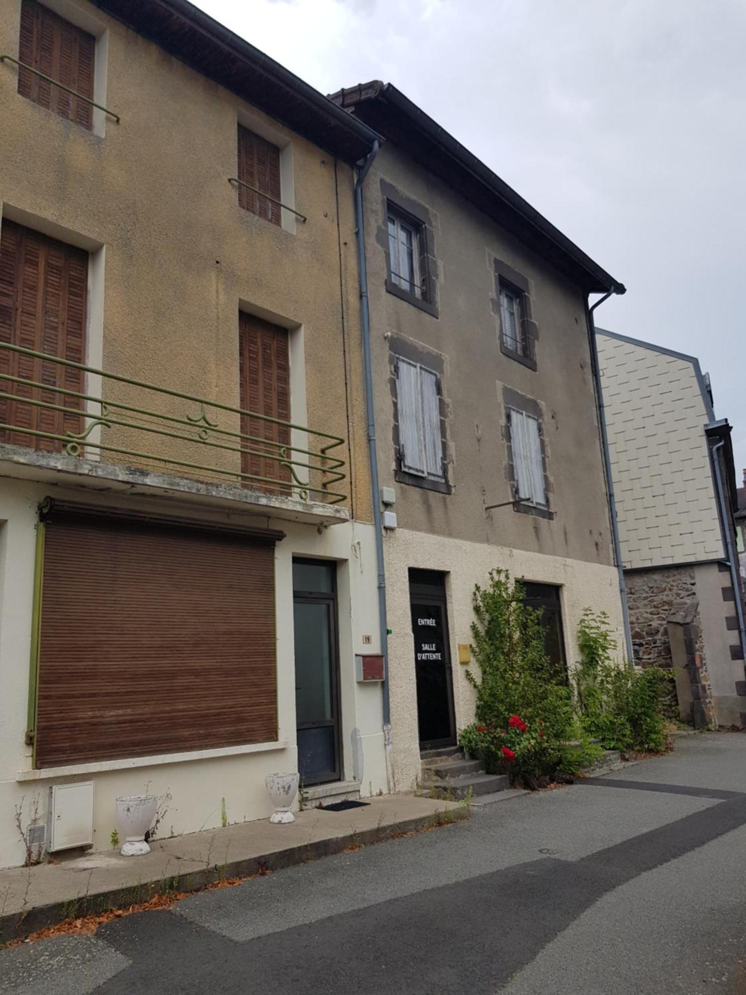 Studio Refait A Neuf Clos Saint Genest Manzat Εξωτερικό φωτογραφία