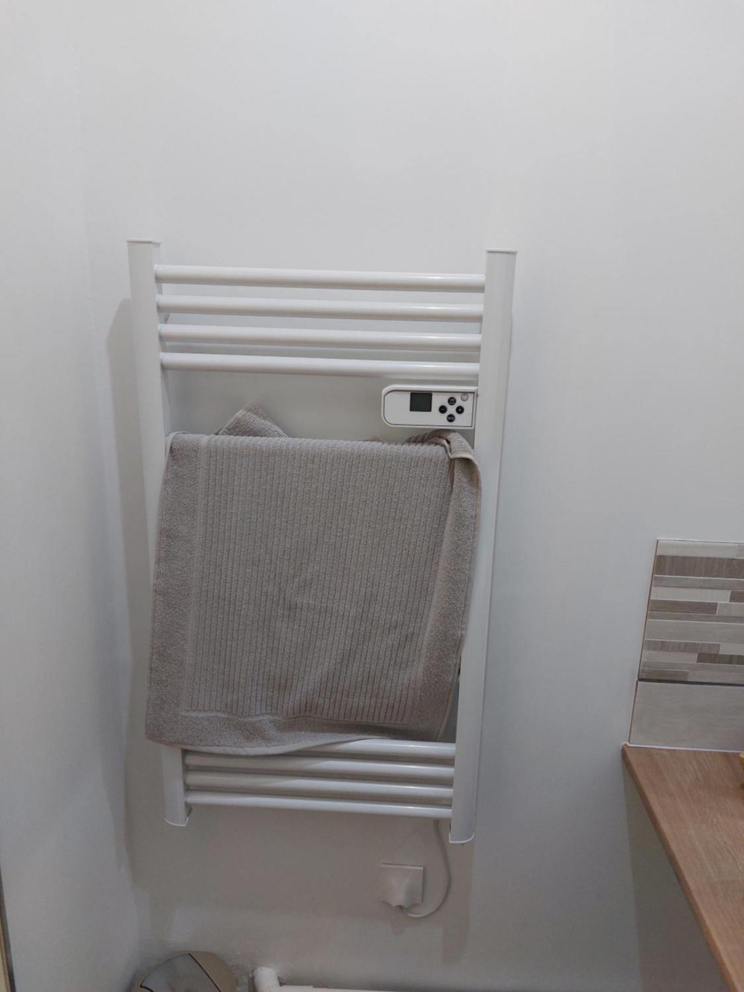 Studio Refait A Neuf Clos Saint Genest Manzat Εξωτερικό φωτογραφία